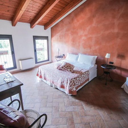 Quattrocolli B&B Quattro Castella Bagian luar foto