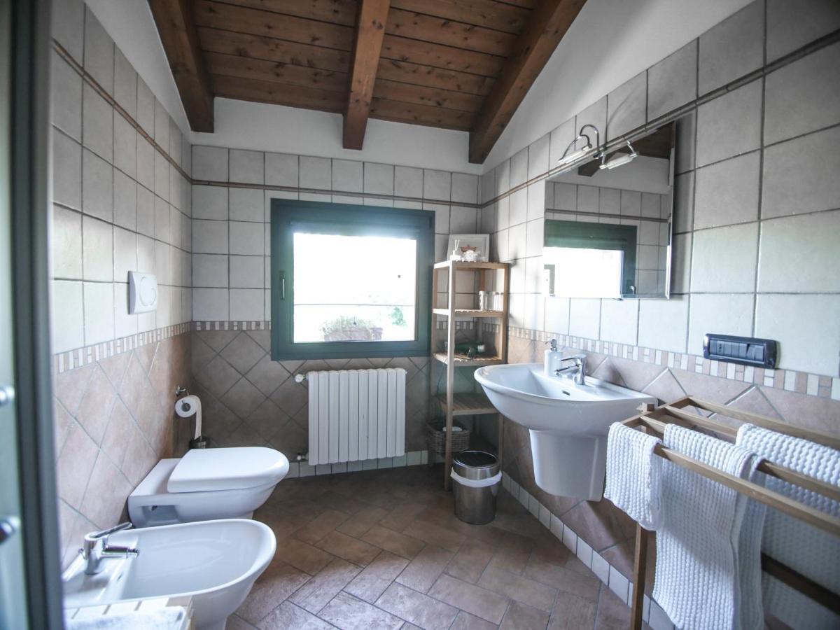 Quattrocolli B&B Quattro Castella Bagian luar foto