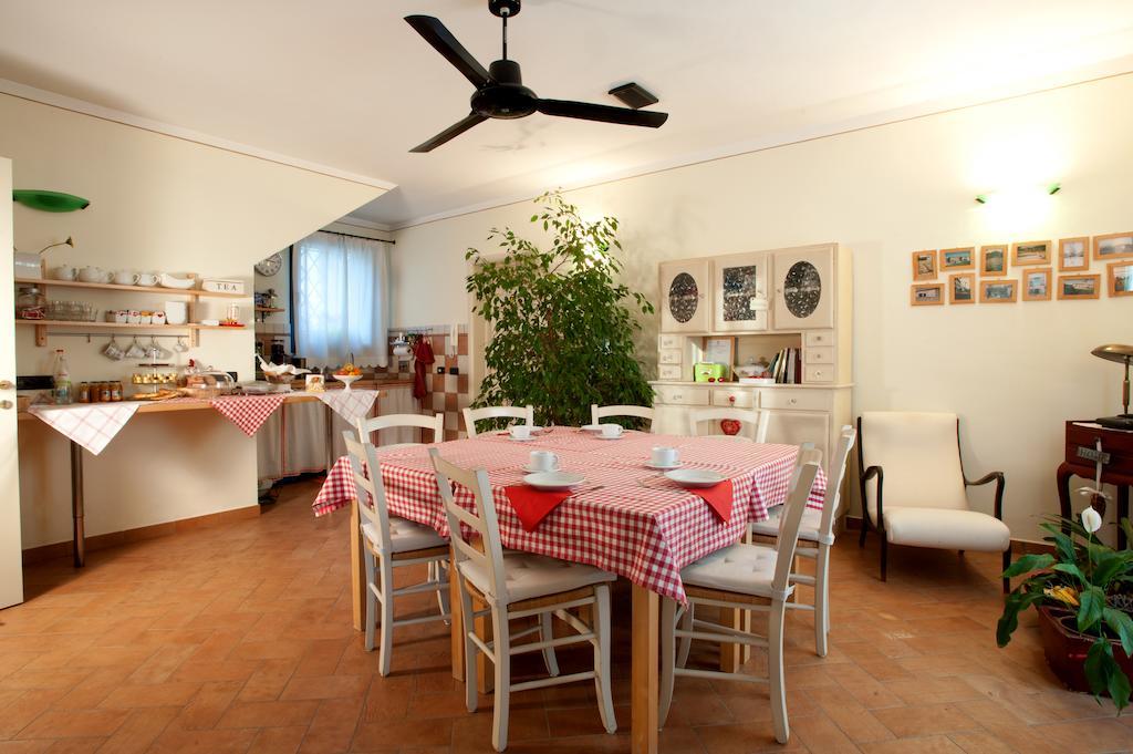 Quattrocolli B&B Quattro Castella Bagian luar foto