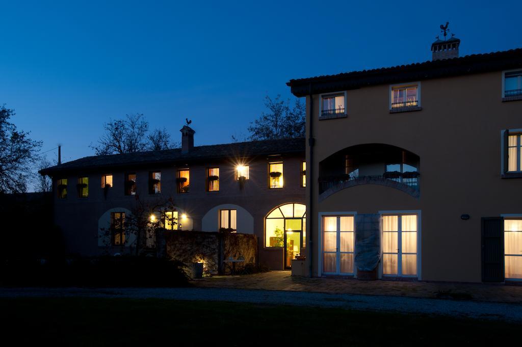 Quattrocolli B&B Quattro Castella Bagian luar foto