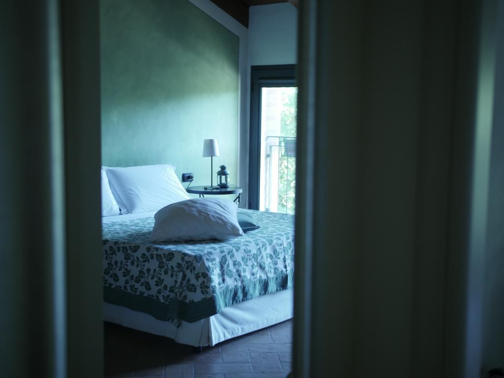Quattrocolli B&B Quattro Castella Bagian luar foto